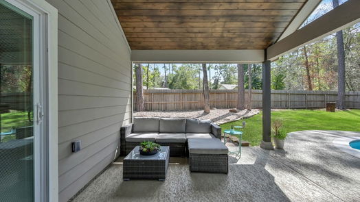 Conroe 1-story, 3-bed 12919 Royal Shores Drive-idx