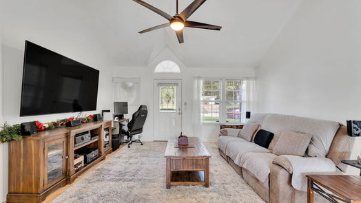 Conroe 1-story, 3-bed 10648 Royal York Drive-idx