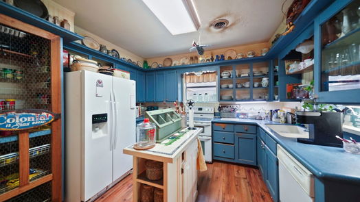 Conroe 2-story, 4-bed 11925 W Lakeshore Drive-idx