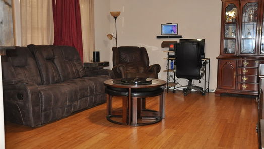 Conroe 1-story, 3-bed 10740 Royal York Drive-idx