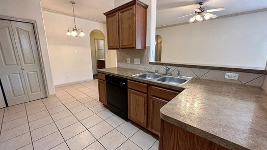 Conroe 1-story, 3-bed 9 Summer View Court-idx