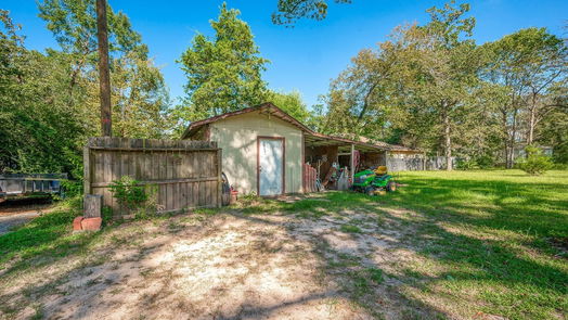 Conroe 2-story, 3-bed 9365 Crystal Springs Dr-idx