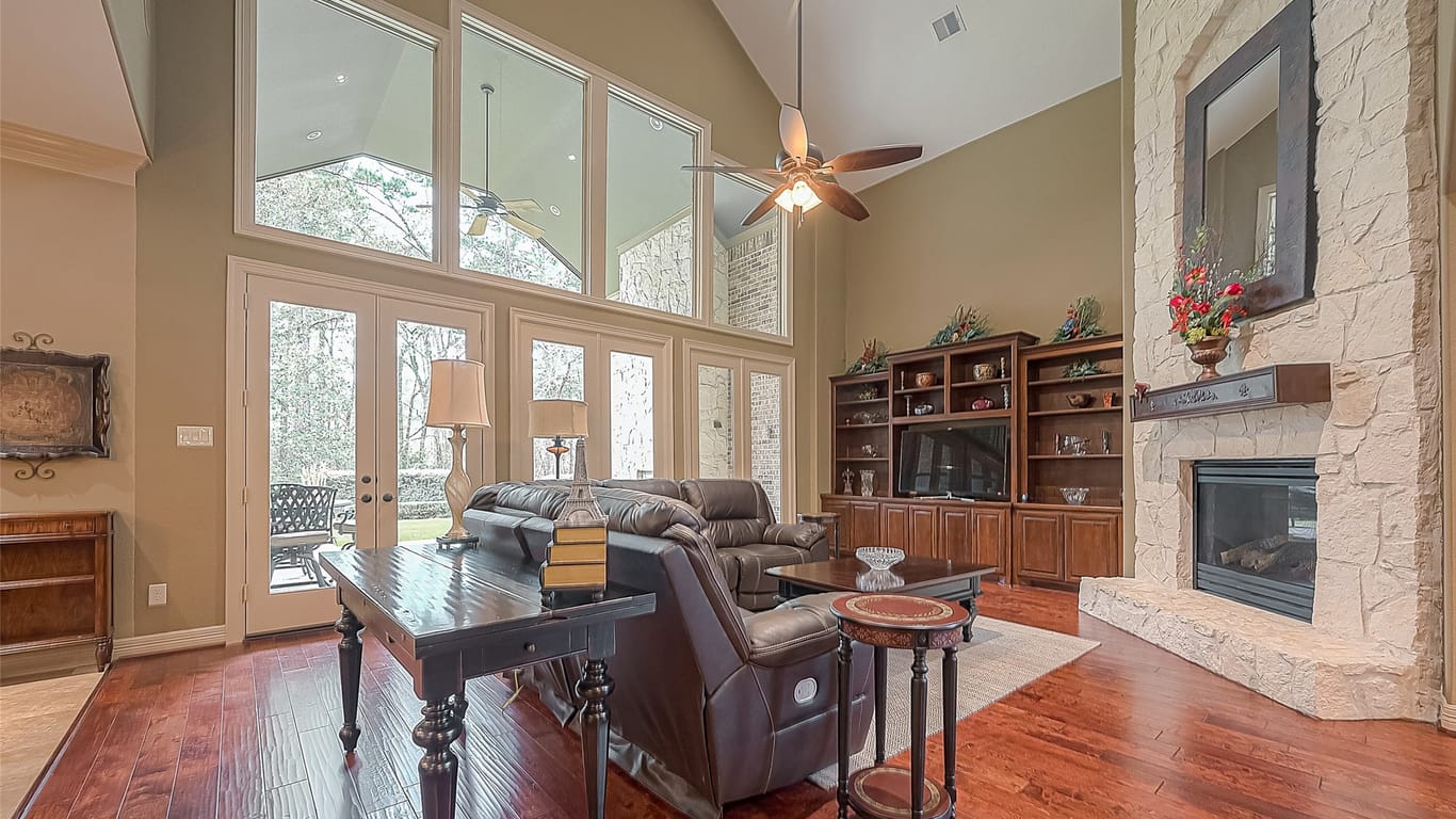 Conroe 2-story, 7-bed 10338 Paradise Valley-idx