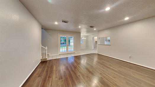 Conroe 2-story, 5-bed 61 Wood Hollow Drive-idx