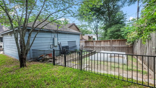 Conroe 1-story, 4-bed 112 Broken Bough Lane-idx