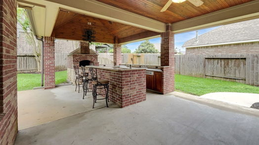 Conroe 2-story, 5-bed 1872 Leela Springs Drive-idx