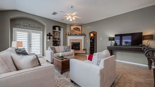 Conroe 1-story, 3-bed 2513 Kimberly Dawn Drive-idx