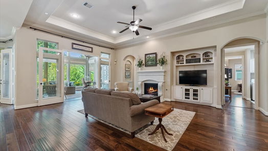 Conroe 1-story, 5-bed 1900 Graystone Hills Drive-idx