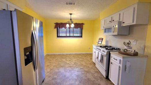 Conroe 1-story, 3-bed 178 Greenleaf Lane-idx