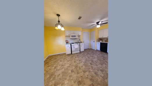 Conroe 1-story, 3-bed 178 Greenleaf Lane-idx