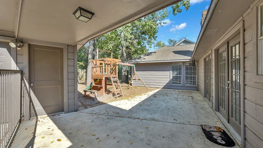 Conroe 1-story, 3-bed 1020 N Rivershire Drive-idx