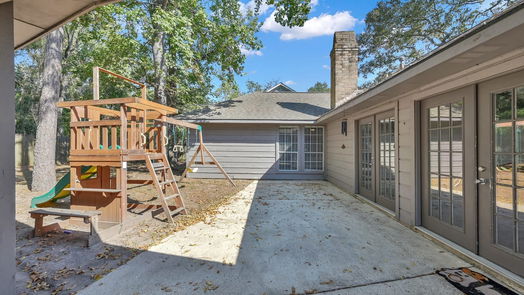 Conroe 1-story, 3-bed 1020 N Rivershire Drive-idx