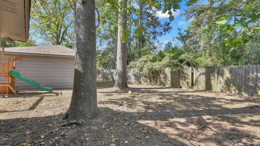 Conroe 1-story, 3-bed 1020 N Rivershire Drive-idx