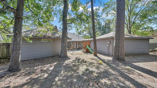 Conroe 1-story, 3-bed 1020 N Rivershire Drive-idx