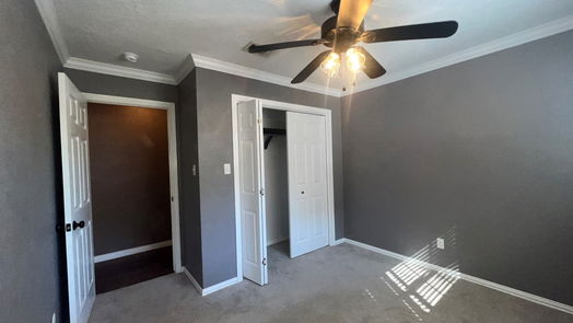 Conroe 1-story, 4-bed 10 Village Hill Drive-idx