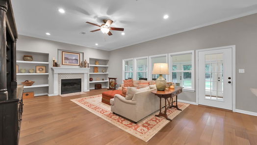 Conroe null-story, 4-bed 10095 Shady Hollow Drive-idx