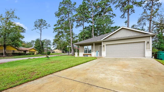 Conroe null-story, 3-bed 164 Thunderbird Dr Drive-idx