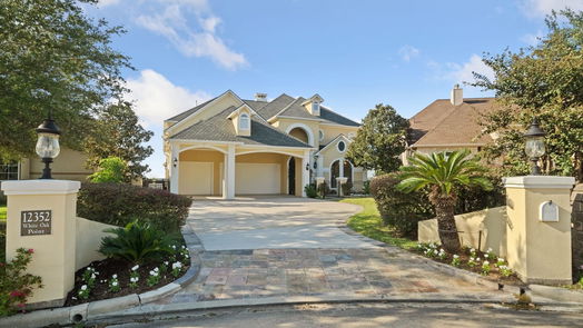 Conroe 2-story, 6-bed 12352 White Oak Pointe-idx