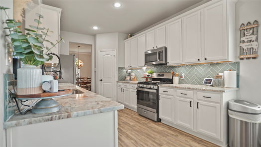 Conroe 2-story, 4-bed 15012 Meadow Glen N-idx