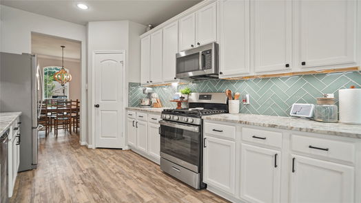 Conroe 2-story, 4-bed 15012 Meadow Glen N-idx