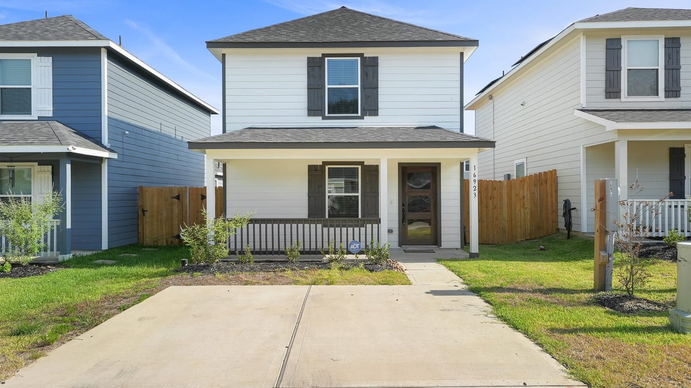 Conroe 2-story, 2-bed 16923 Marie Village Drive-idx