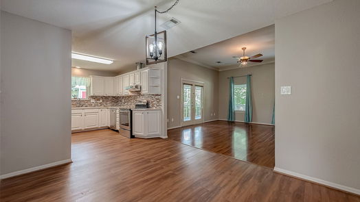 Conroe 1-story, 3-bed 803 Shawnee Drive-idx