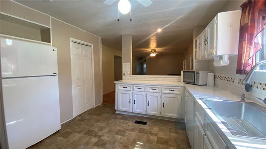 Montgomery 1-story, 5-bed 21869 Martin Road-idx