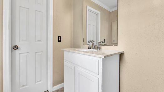 Montgomery 1-story, 3-bed 801, 803, 805 Queenswood-idx