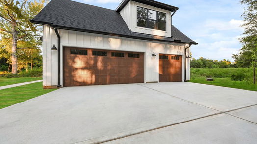 Montgomery 2-story, 4-bed 24811 Two Rivers Road-idx