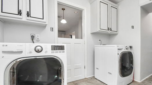 Montgomery 2-story, 3-bed 24566 Weeren Road-idx