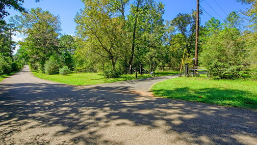 Montgomery 1-story, 4-bed 1790 Apache Drive-idx