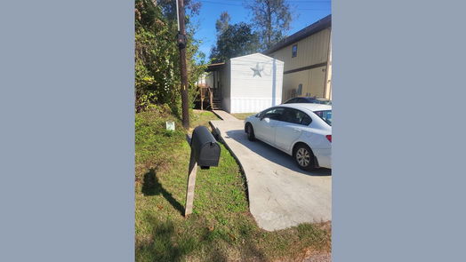 Montgomery 1-story, 2-bed 16940 W Ivanhoe-idx