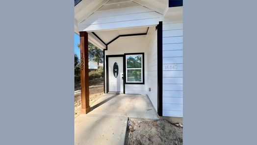 Montgomery 1-story, 3-bed 16862 W Lynbrook Street-idx