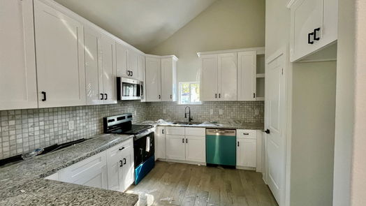 Montgomery 1-story, 3-bed 16862 W Lynbrook Street-idx