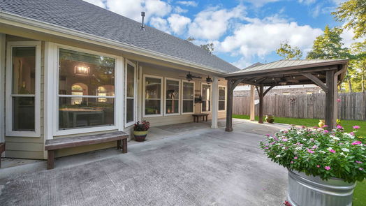 Conroe 1-story, 3-bed 10792 Sunflower Drive-idx