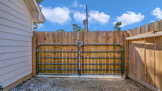 Conroe 2-story, 4-bed 10800 Forest Creek Drive-idx