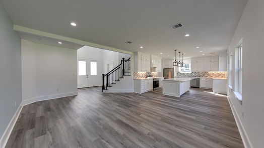 Montgomery 2-story, 4-bed 14159 Lakepoint Drive-idx