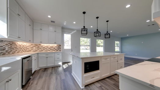 Montgomery 2-story, 4-bed 14159 Lakepoint Drive-idx