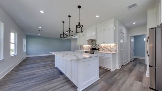 Montgomery 2-story, 4-bed 14159 Lakepoint Drive-idx