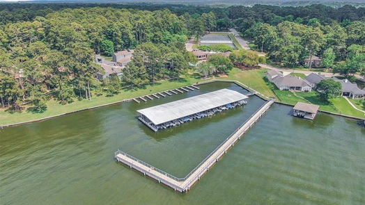 Montgomery 2-story, 4-bed 14159 Lakepoint Drive-idx