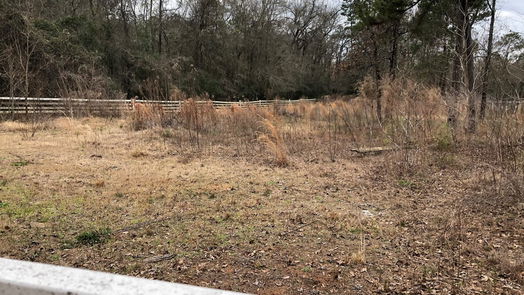 Willis null-story, null-bed 16581 Interstate 45 N-idx