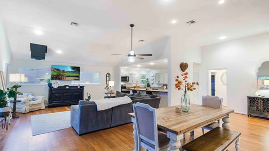 Willis 2-story, 4-bed 15700 Lakeway Drive-idx