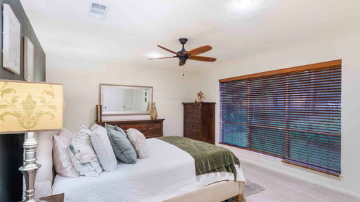 Willis 2-story, 4-bed 15700 Lakeway Drive-idx