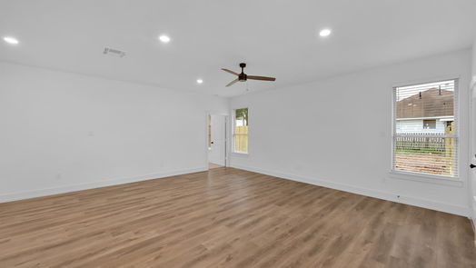 Willis 1-story, 3-bed 7082 Shady Knoll Lane-idx