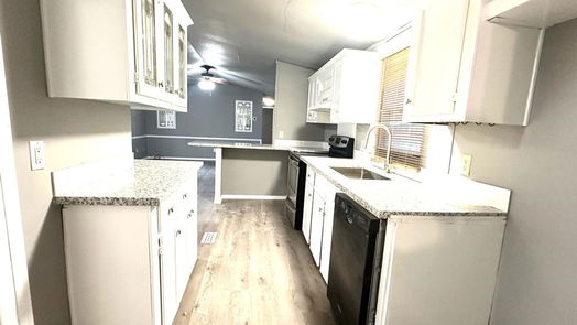 Willis null-story, 3-bed 12627 Lazy Cove Drive-idx