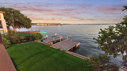 Willis 2-story, 3-bed 7199 Kingston Cove Lane-idx