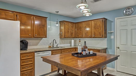 Willis 2-story, 3-bed 7199 Kingston Cove Lane-idx