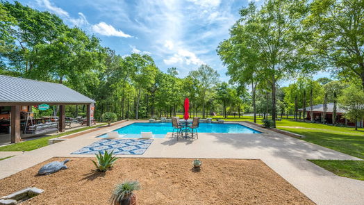 Willis null-story, 5-bed 15062 & 15068 Lake Paula Dr-idx