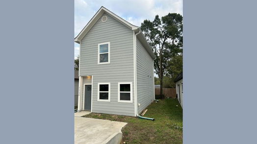 Willis 2-story, 2-bed 11756 White Cedar Street-idx