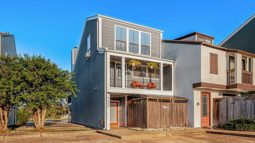 Willis 3-story, 2-bed 1437 Bowsprit Point-idx